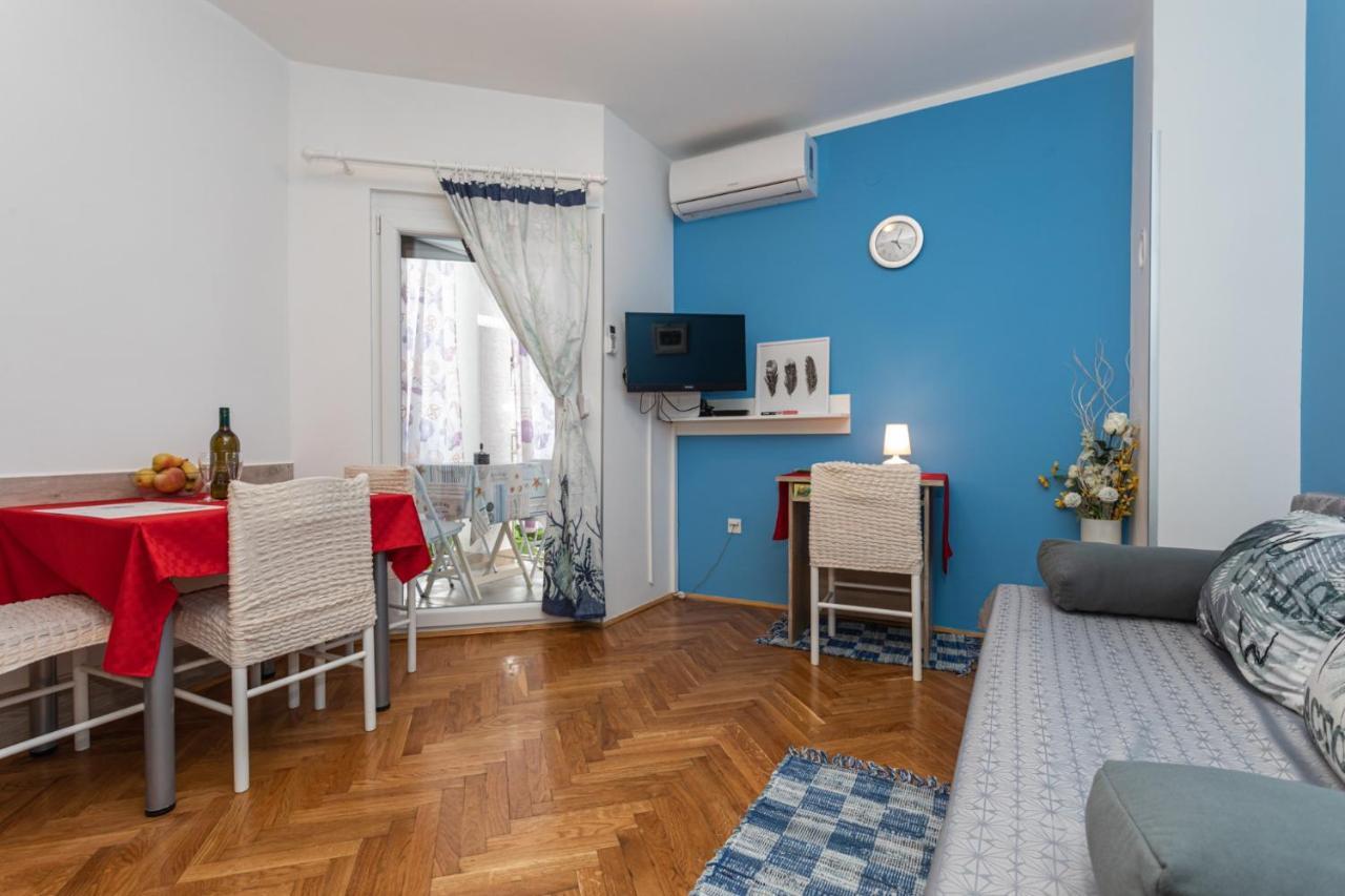 Blue Sky Baska Apartment Exterior photo